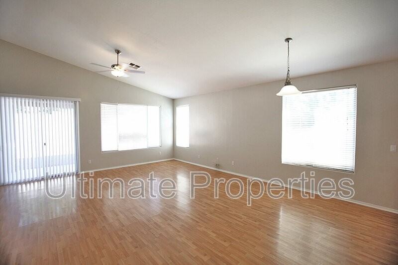 7550 W Gardenia Ave - Photo 7 of 23