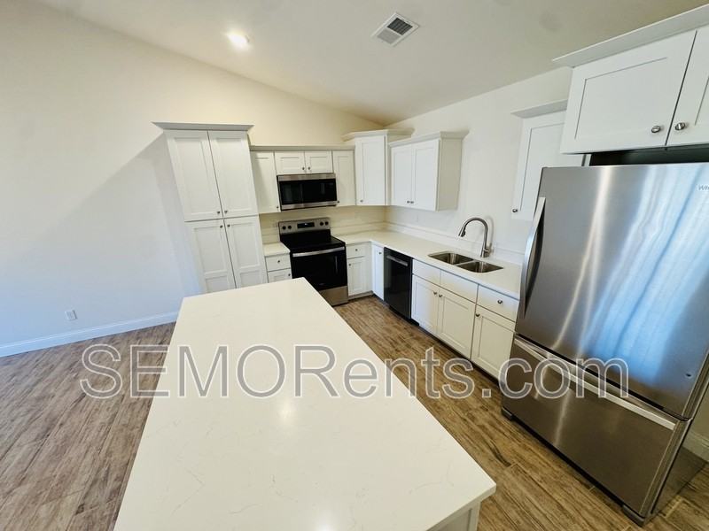 3964 Mckendree Crossing Dr - Photo 7 of 12