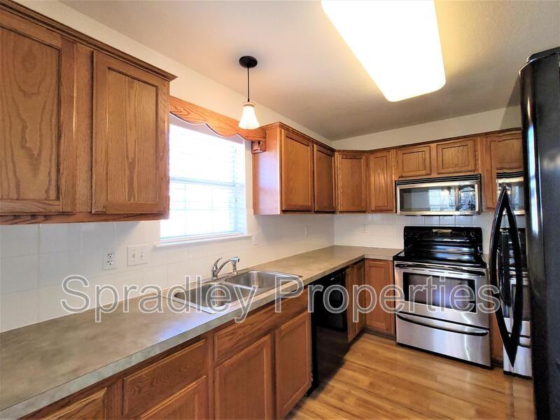 5218 Southern Crossing Dr - Photo 4 of 11