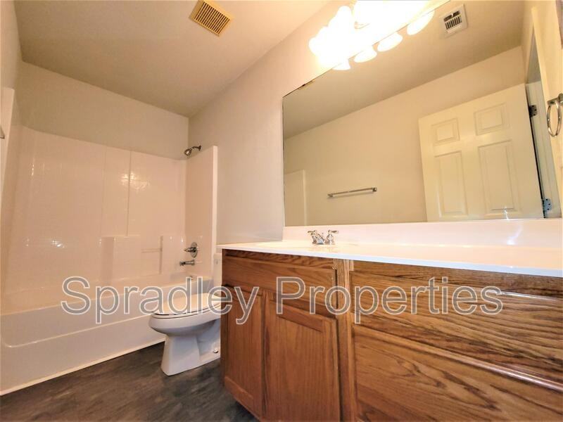 5218 Southern Crossing Dr - Photo 7 of 11