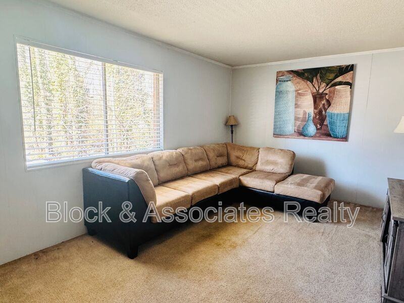 3501 Glendale Dr #D - Photo 2 of 8