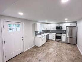453 Vineyard Ave - Photo 1 of 1
