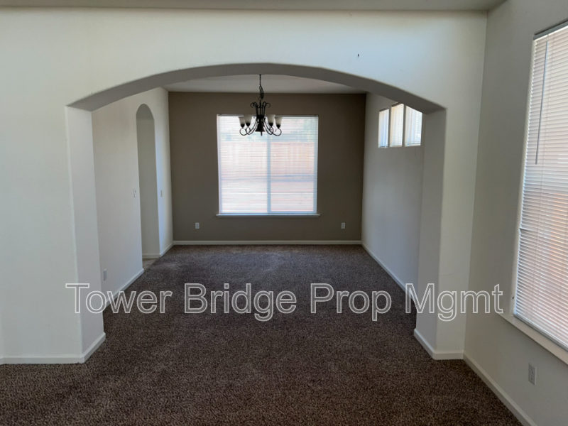 3918 Ginko Way - Photo 7 of 28