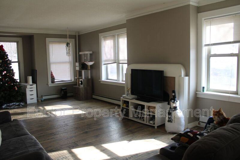 130 Parsons St - Photo 5 of 22