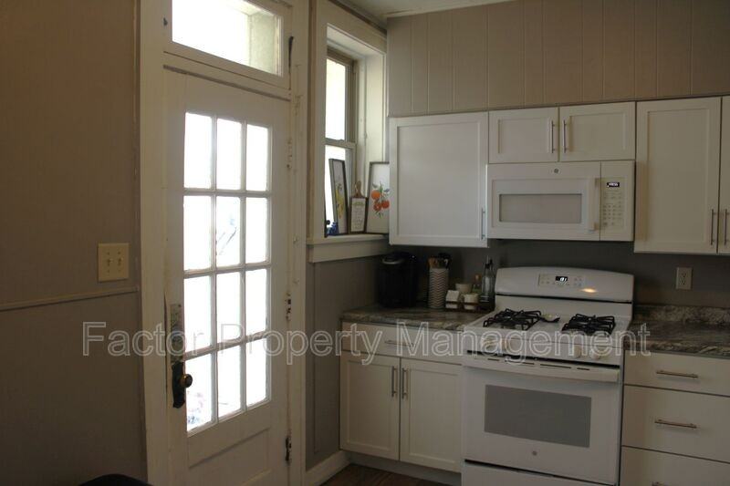 130 Parsons St - Photo 6 of 22