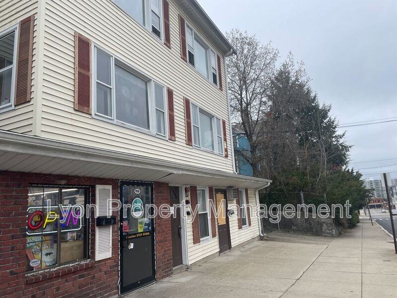 157 Rathbun St #GL - Photo 2 of 10