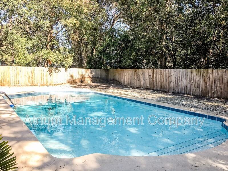 113 N High St - Photo 4 of 10