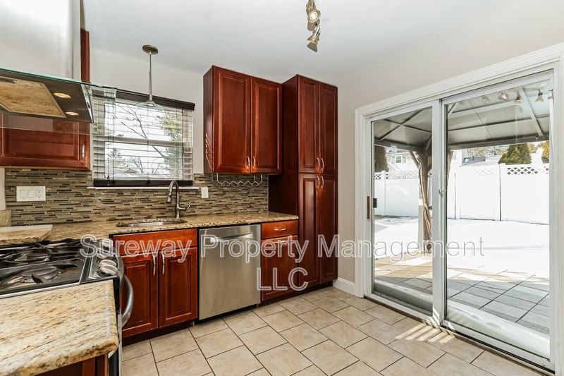 29 Franklin Dr - Photo 7 of 20