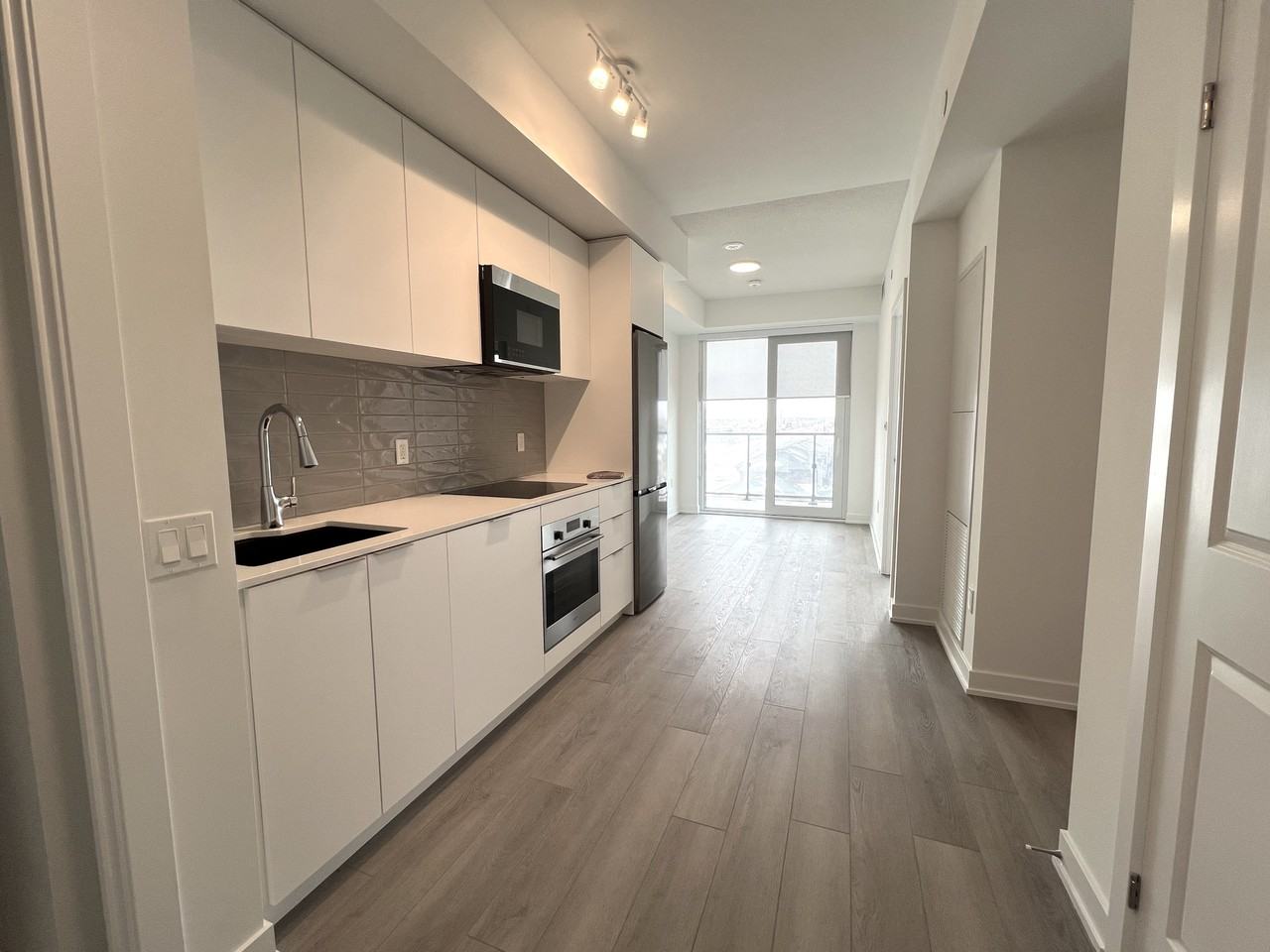 15 Skyridge Drive #517 - Photo 2 of 14