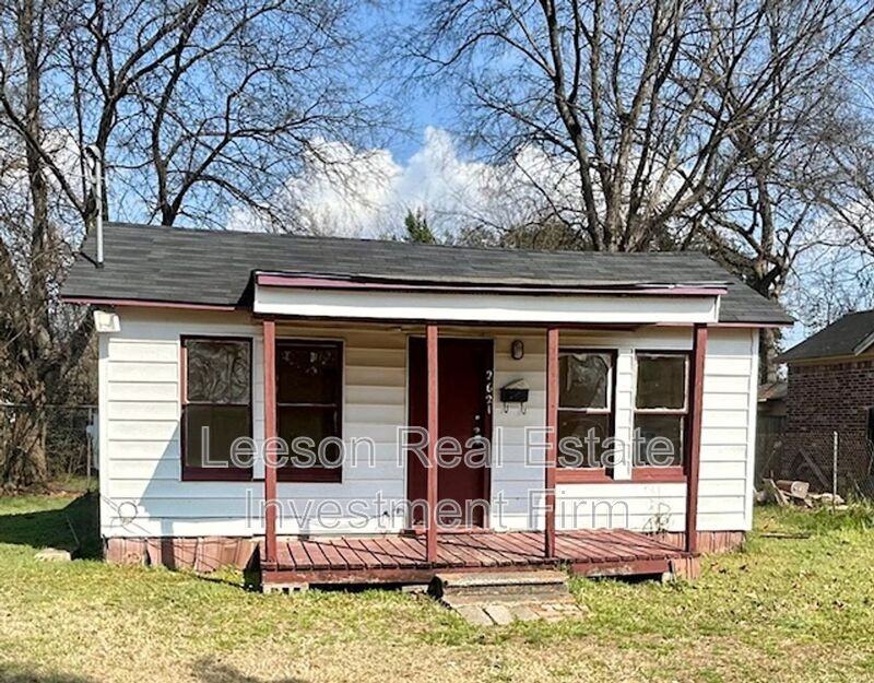 2621 Trichel St - Photo 2 of 16
