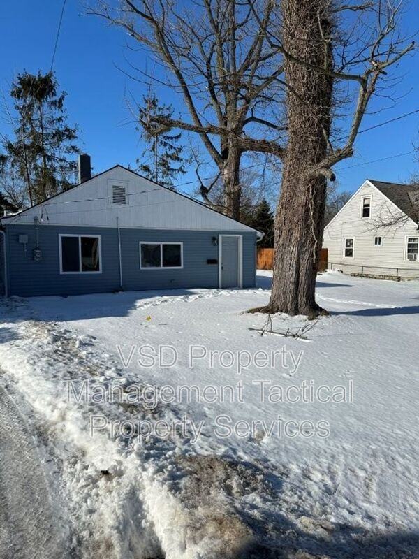 130 Traymore Blvd - Photo 3 of 22