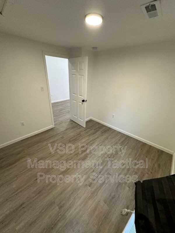 130 Traymore Blvd - Photo 5 of 22