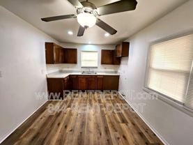 1531 E Riverside Dr - Photo 1 of 1