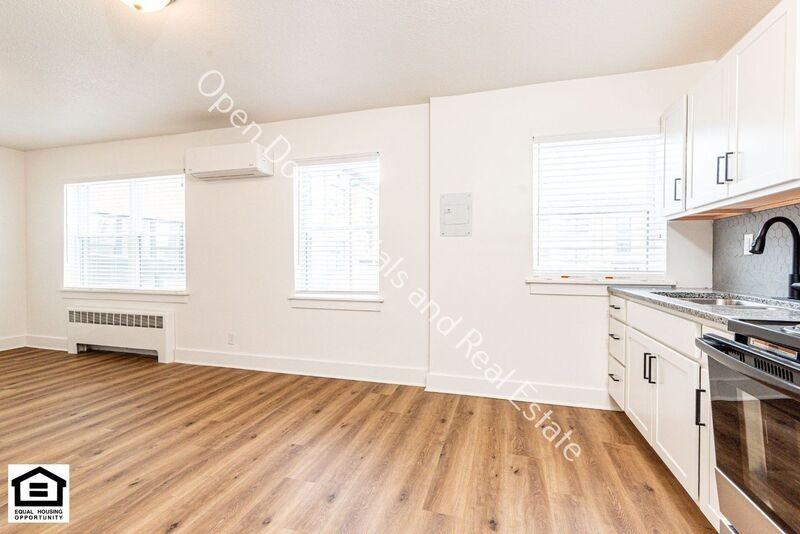 1823 Griswold Dr Apt K11 - Photo 5 of 18