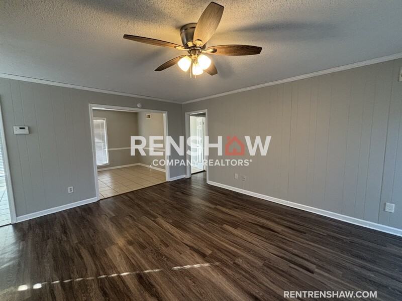 6358 Misty Crest Cv - Photo 3 of 17