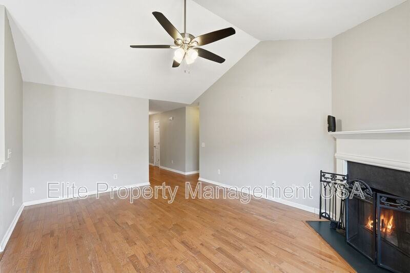 5055 Blue Goose Ct - Photo 4 of 26