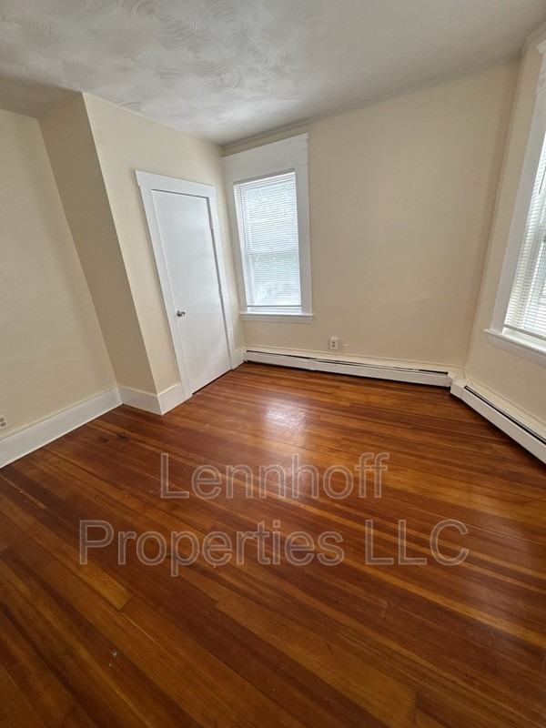 153 Bailey St - Photo 4 of 12