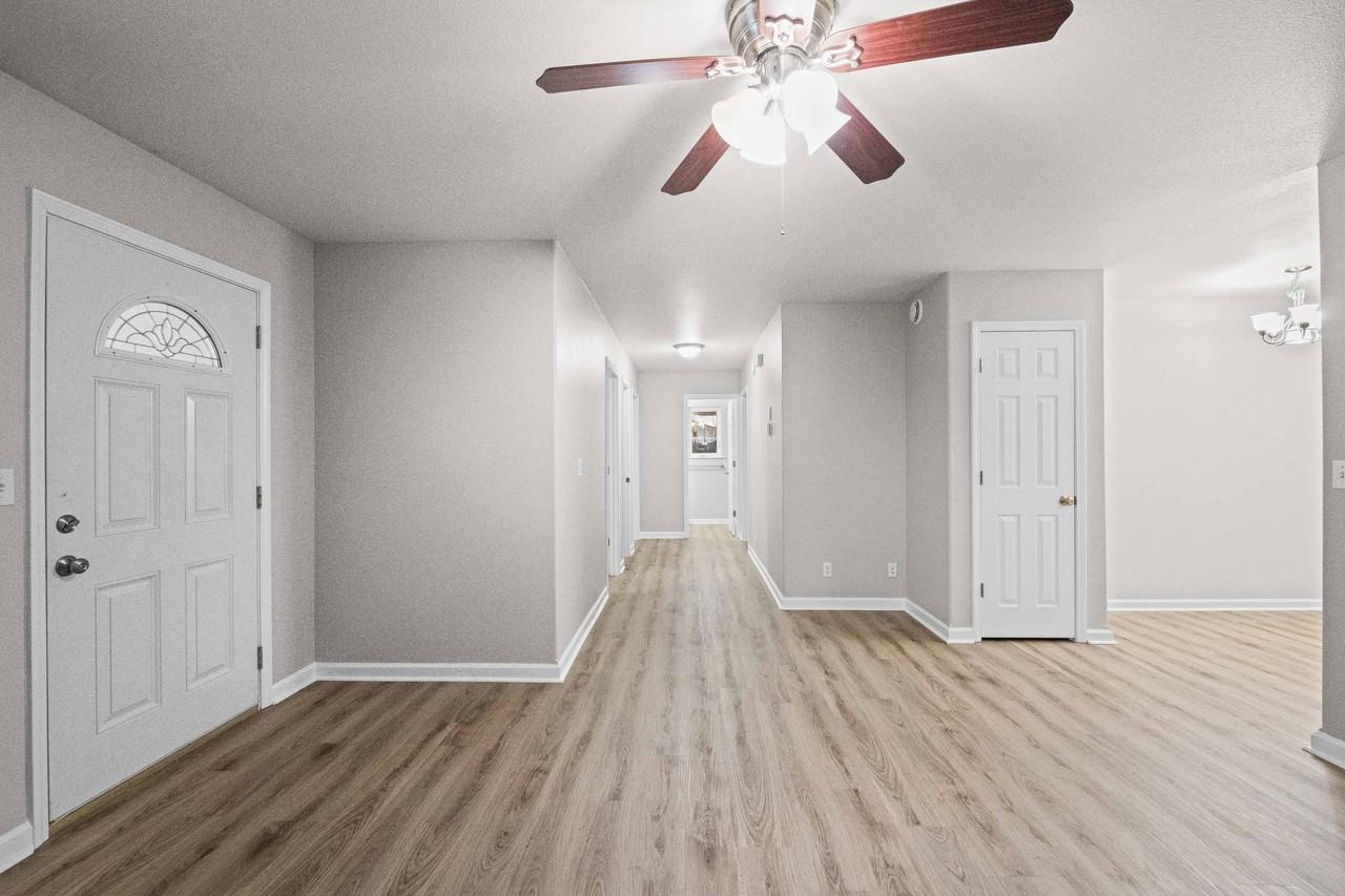 1450 Nymph Ct #B - Photo 5 of 27