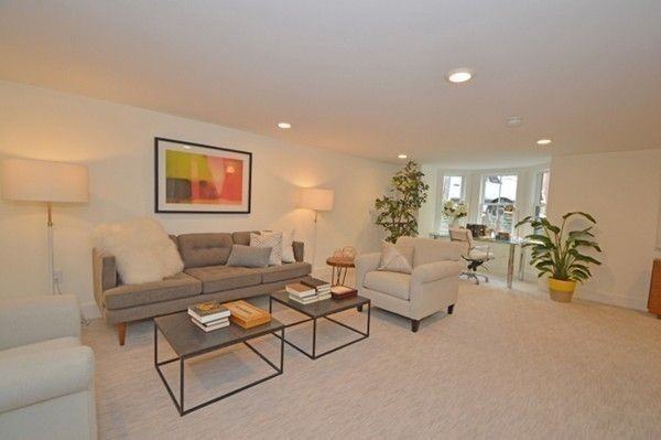 136 Banks St - Photo 2 of 12