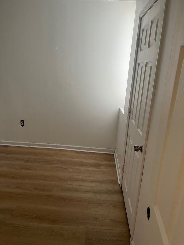 2351 N Park Ave - Photo 4 of 5