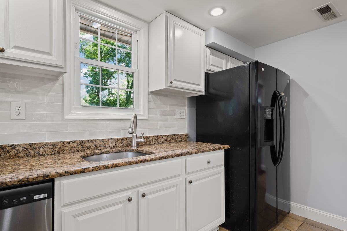 1612 Florida Ave - Photo 7 of 45