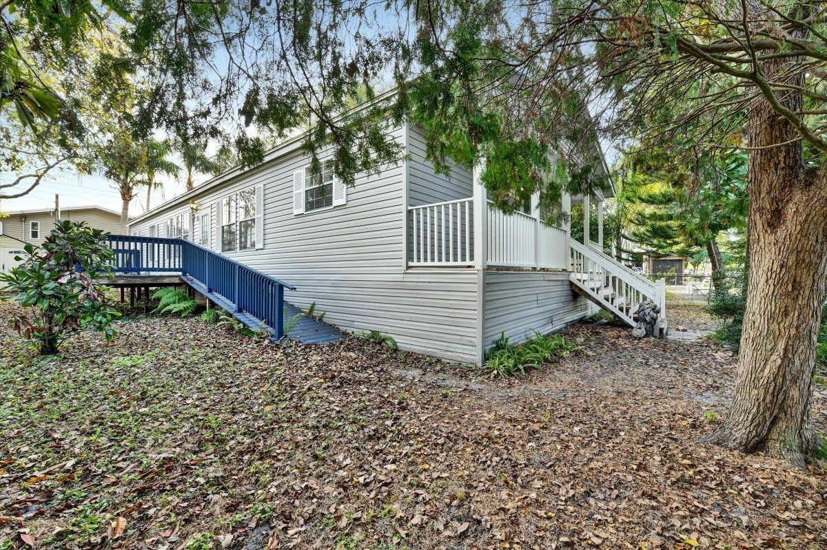 312 Aristides St - Photo 2 of 38