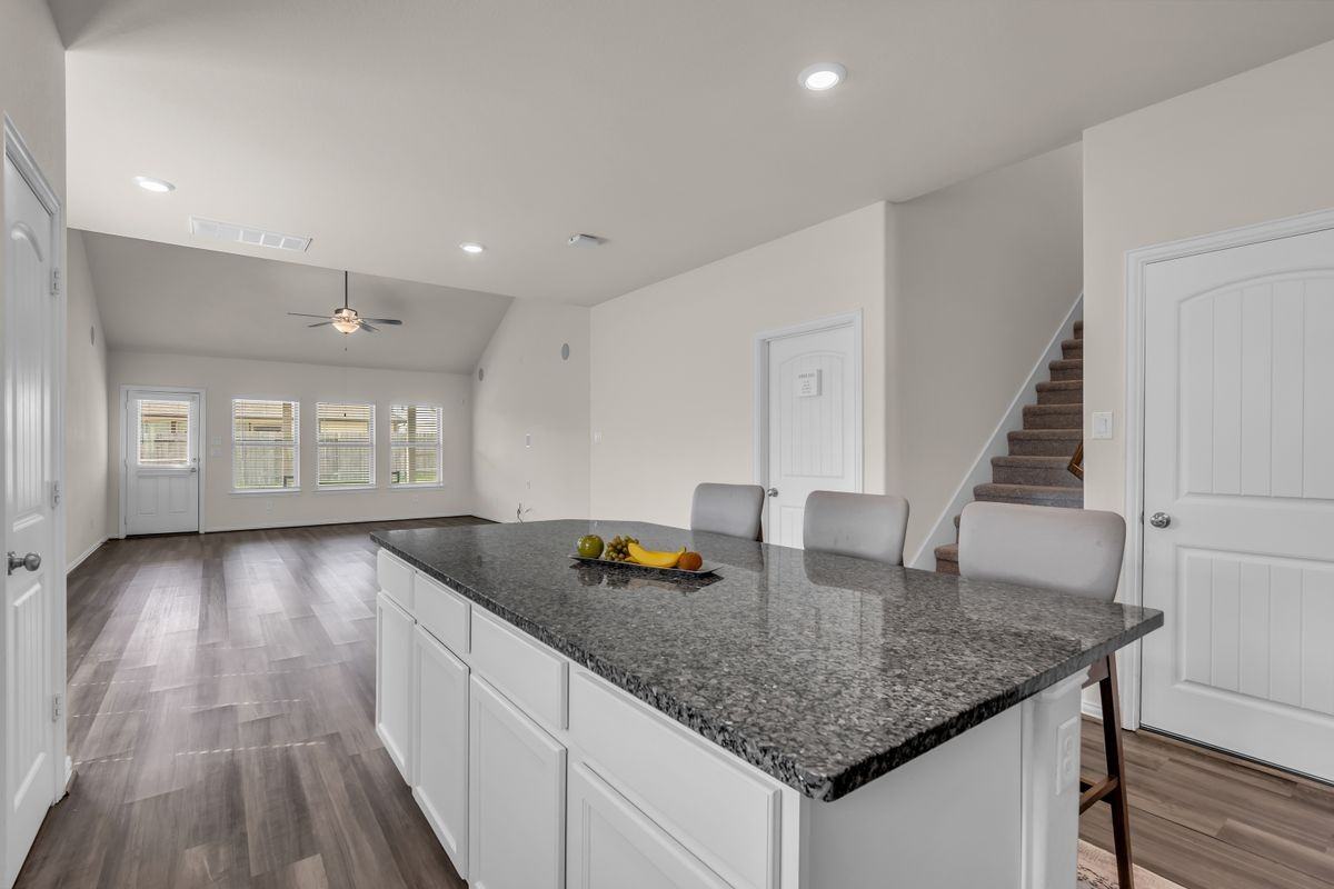 28130 Aspen Horizon Dr - Photo 3 of 25