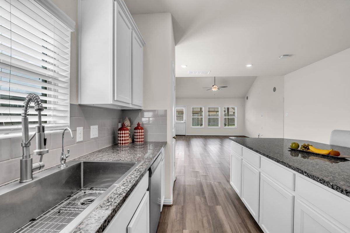 28130 Aspen Horizon Dr - Photo 4 of 25