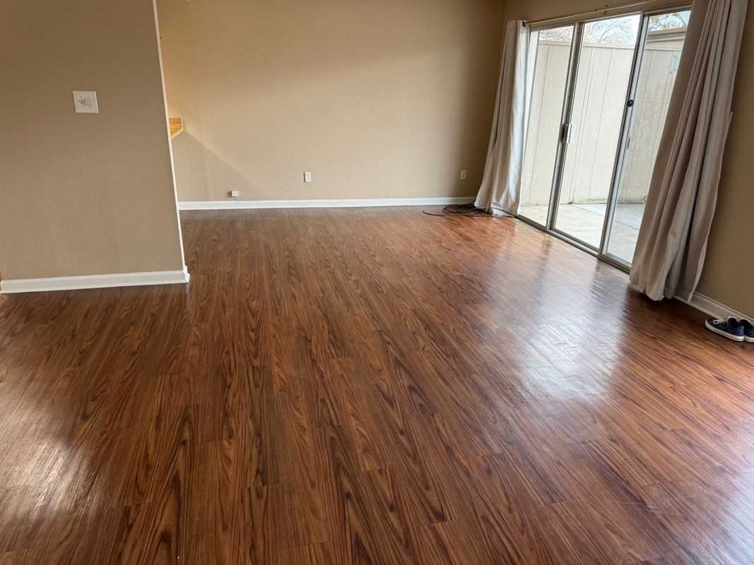 2504 Florida Ln - Photo 3 of 14