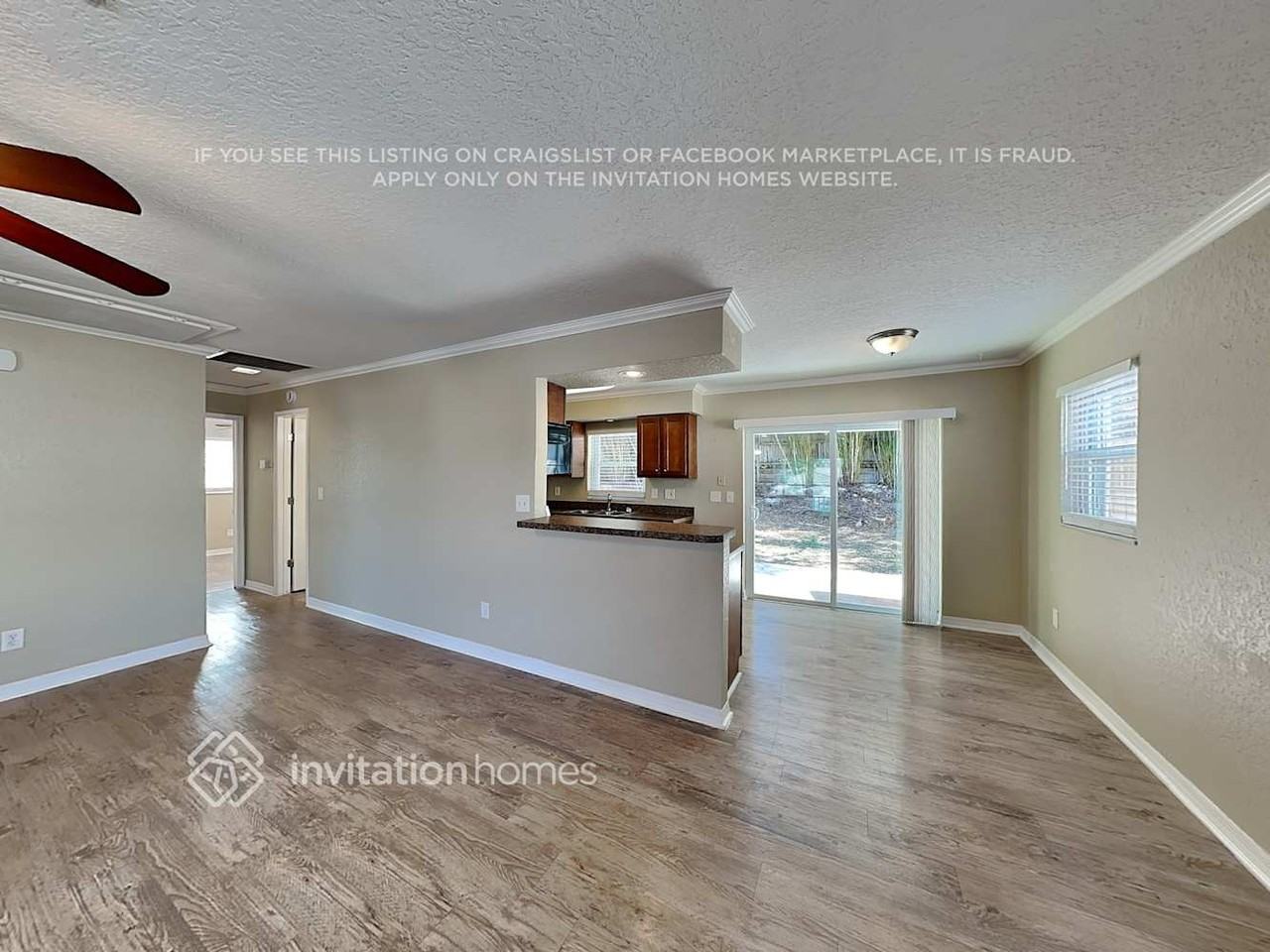 1410 Stonehaven Way - Photo 4 of 18