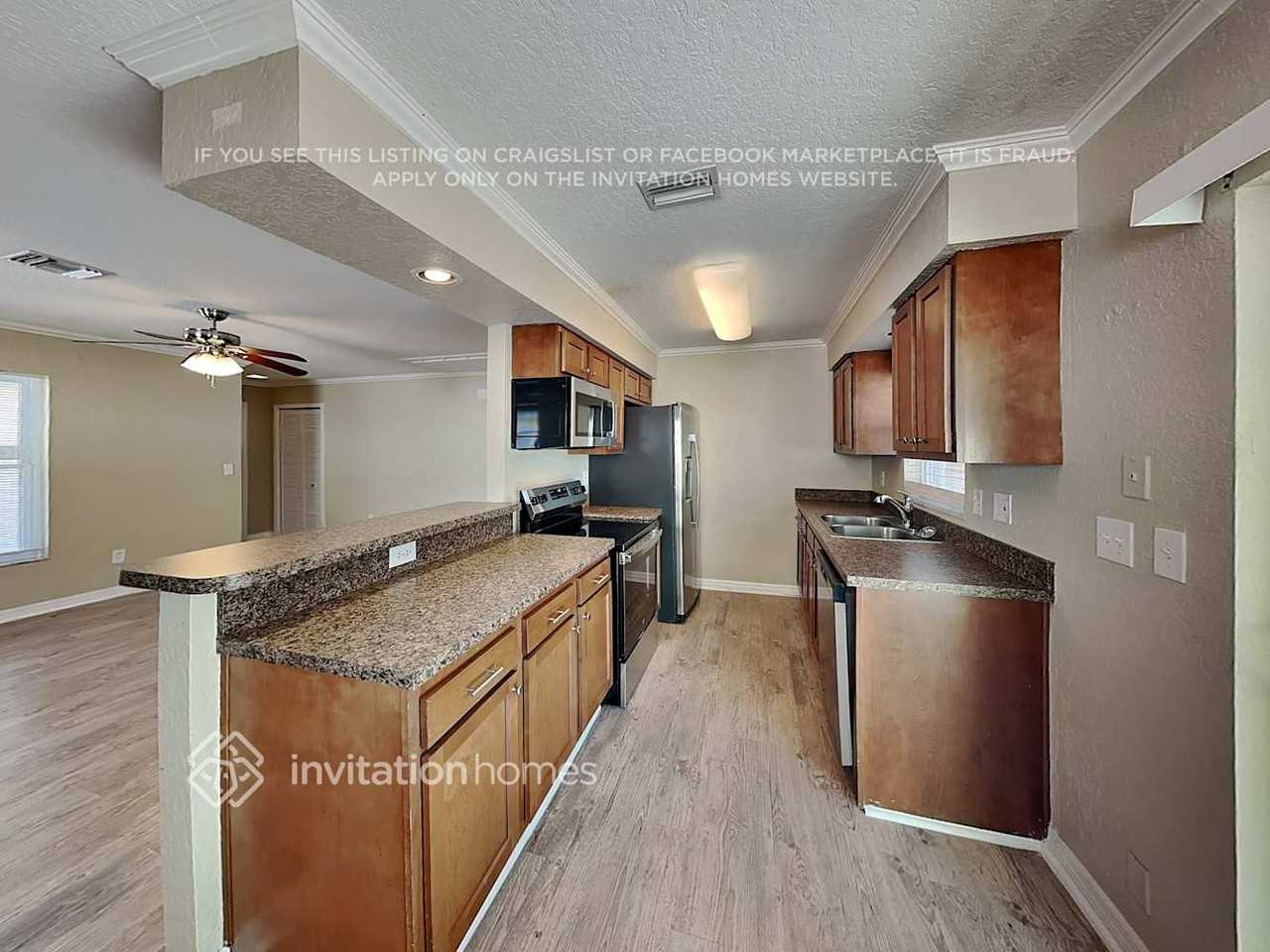 1410 Stonehaven Way - Photo 7 of 18