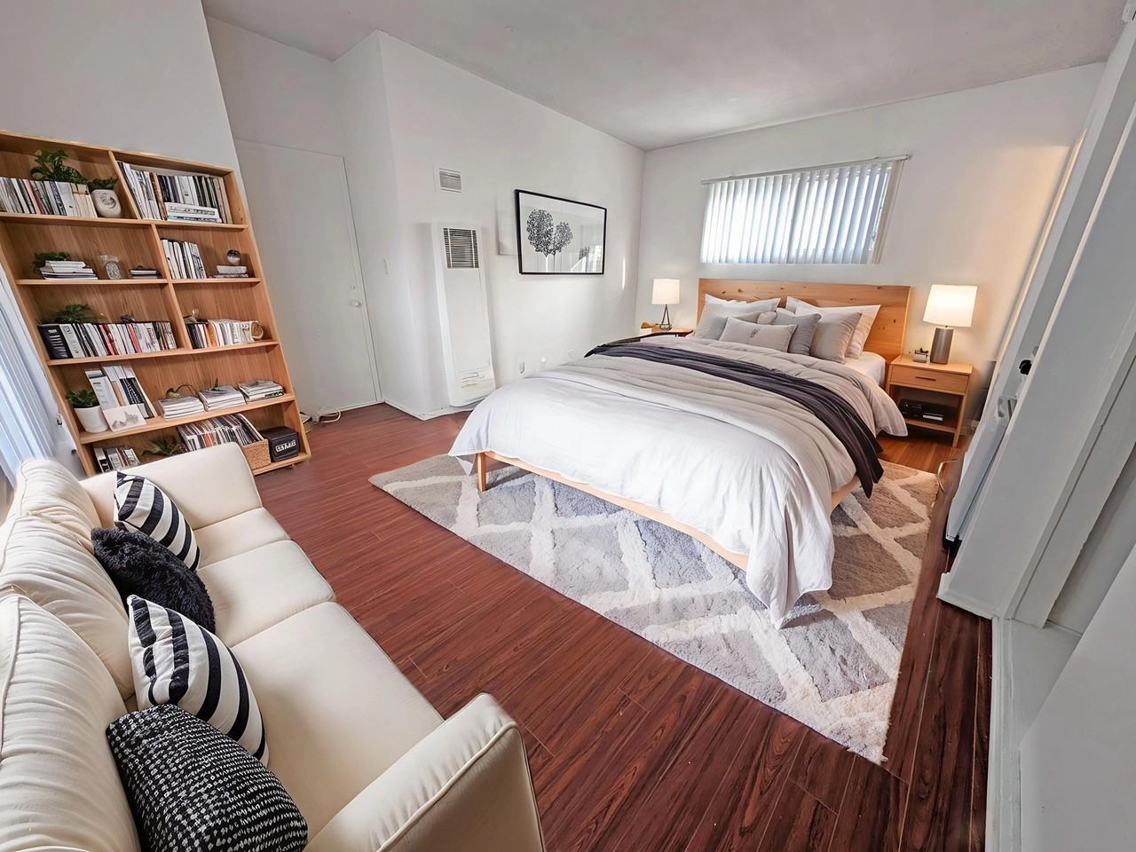 3630 Westwood Blvd - Photo 3 of 50