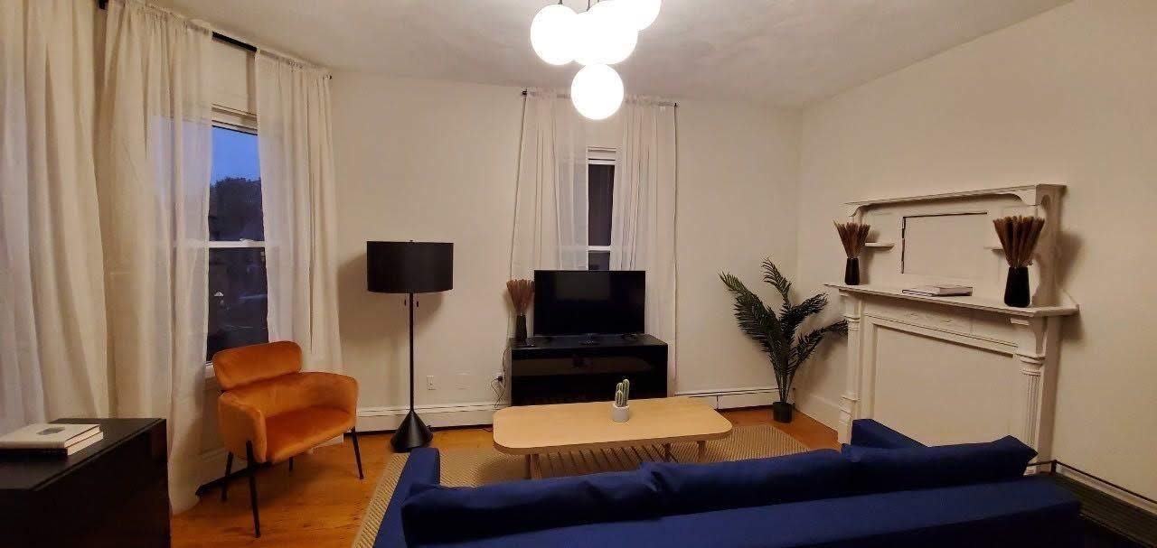 104 Calumet St #3 - Photo 2 of 8