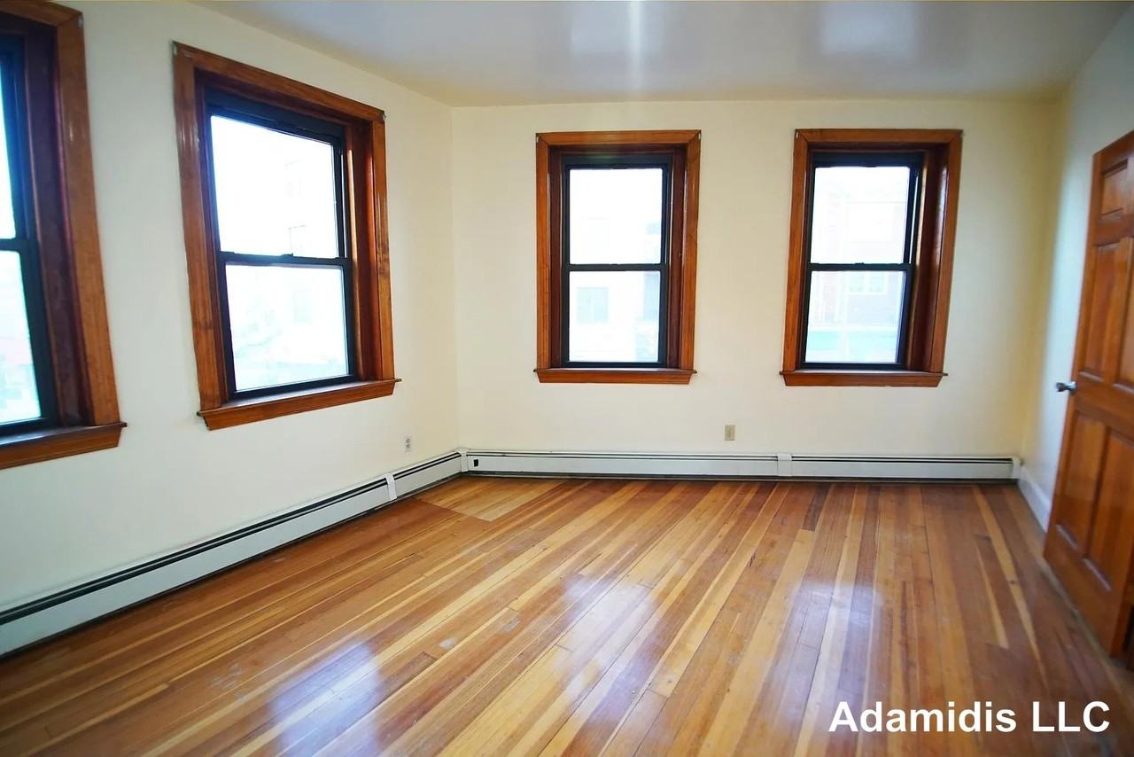 372 Centre St #2 - Photo 2 of 9