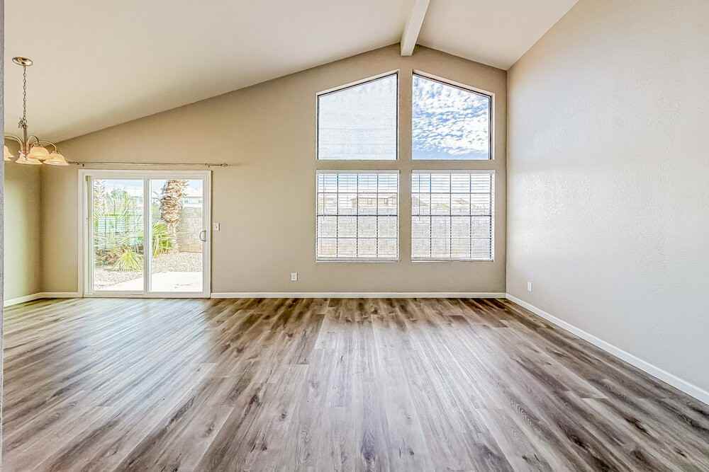 601 S Danyell Dr - Photo 3 of 16