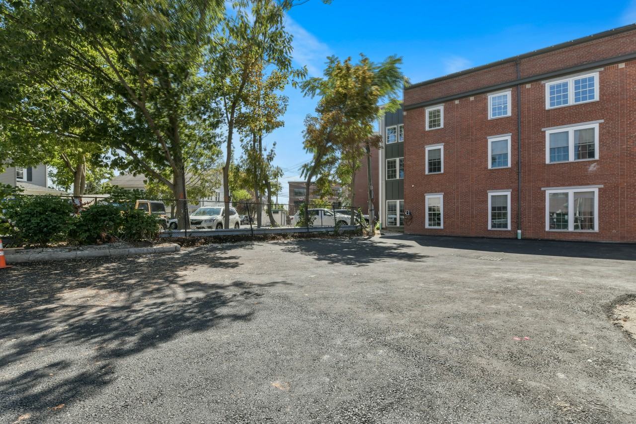 410 Washington St #204 - Photo 3 of 19