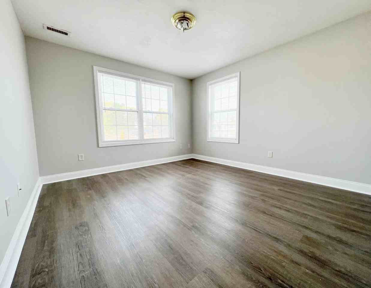 319 East St #202 - Photo 4 of 9