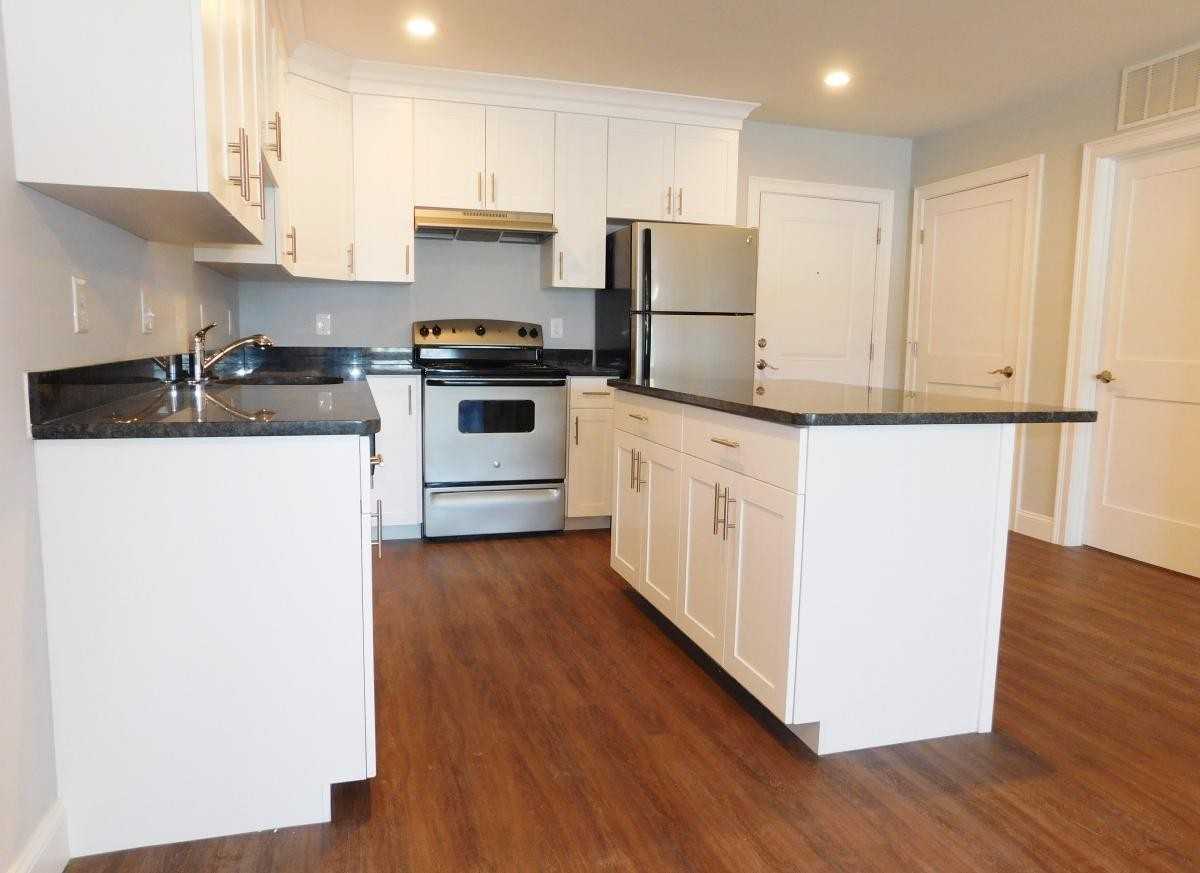 32 Harris St #321 - Photo 3 of 8