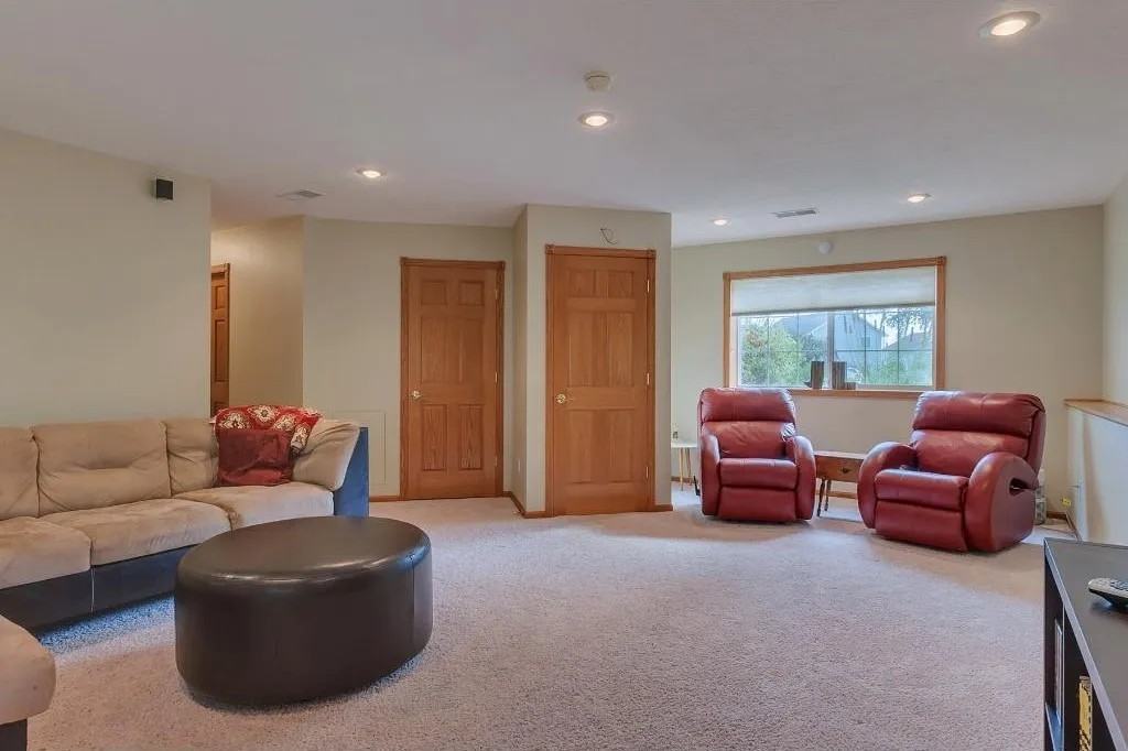 1119 Cherrywood Ct #NA - Photo 3 of 24