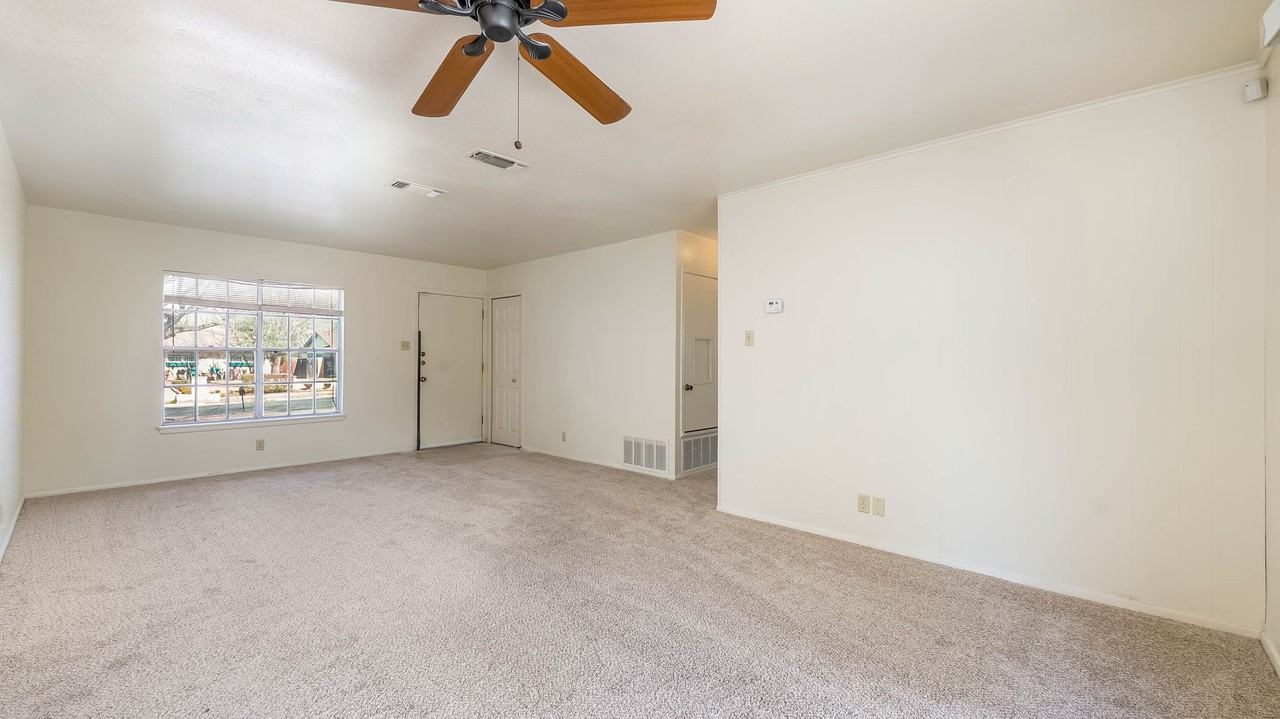 4710 Casa Bello St #NA - Photo 3 of 19