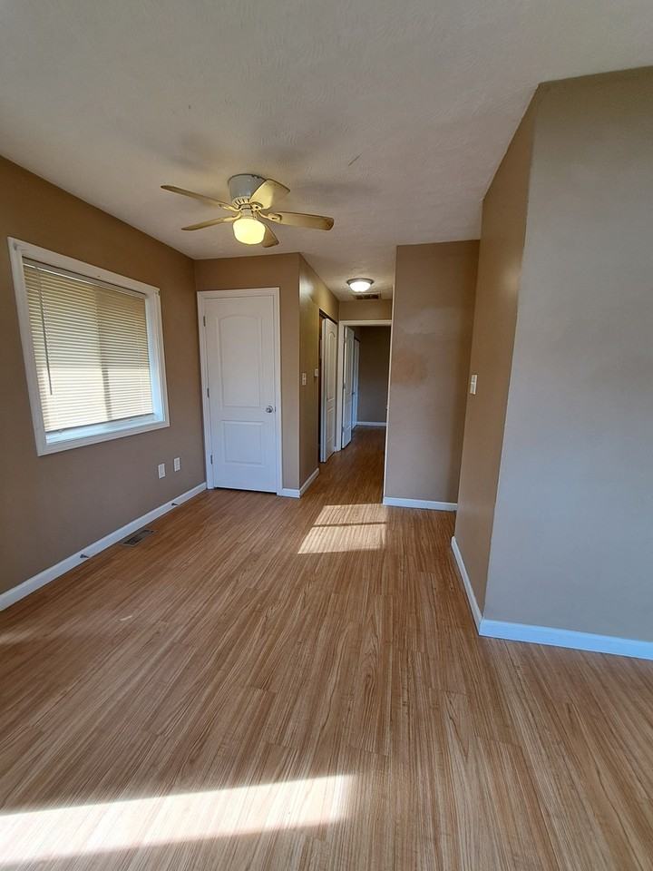 4325 Fair Oaks Rd #1 - Photo 3 of 7