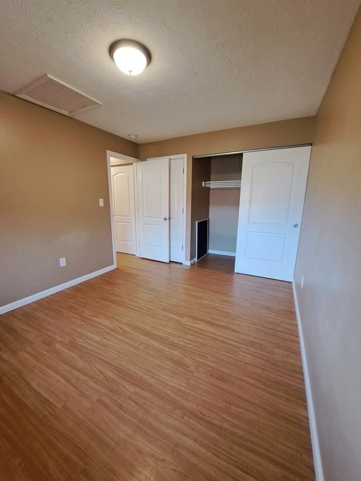 4325 Fair Oaks Rd #1 - Photo 4 of 7