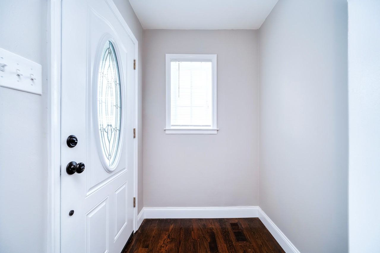 1543 Schuylkill Ave #2 - Photo 3 of 17