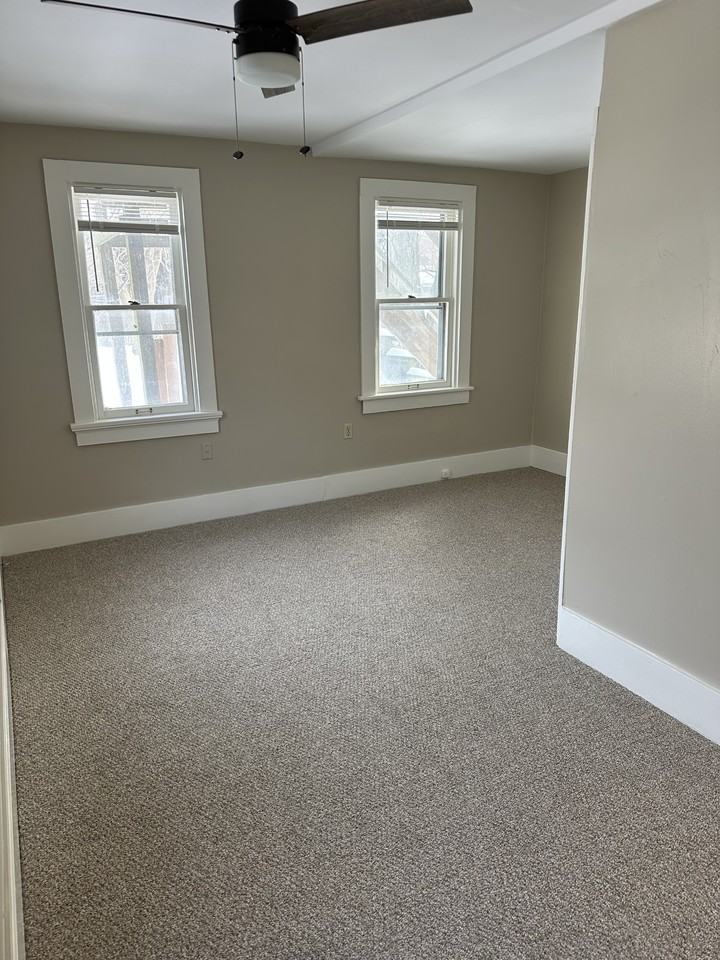 816 Fulton St - Photo 3 of 11