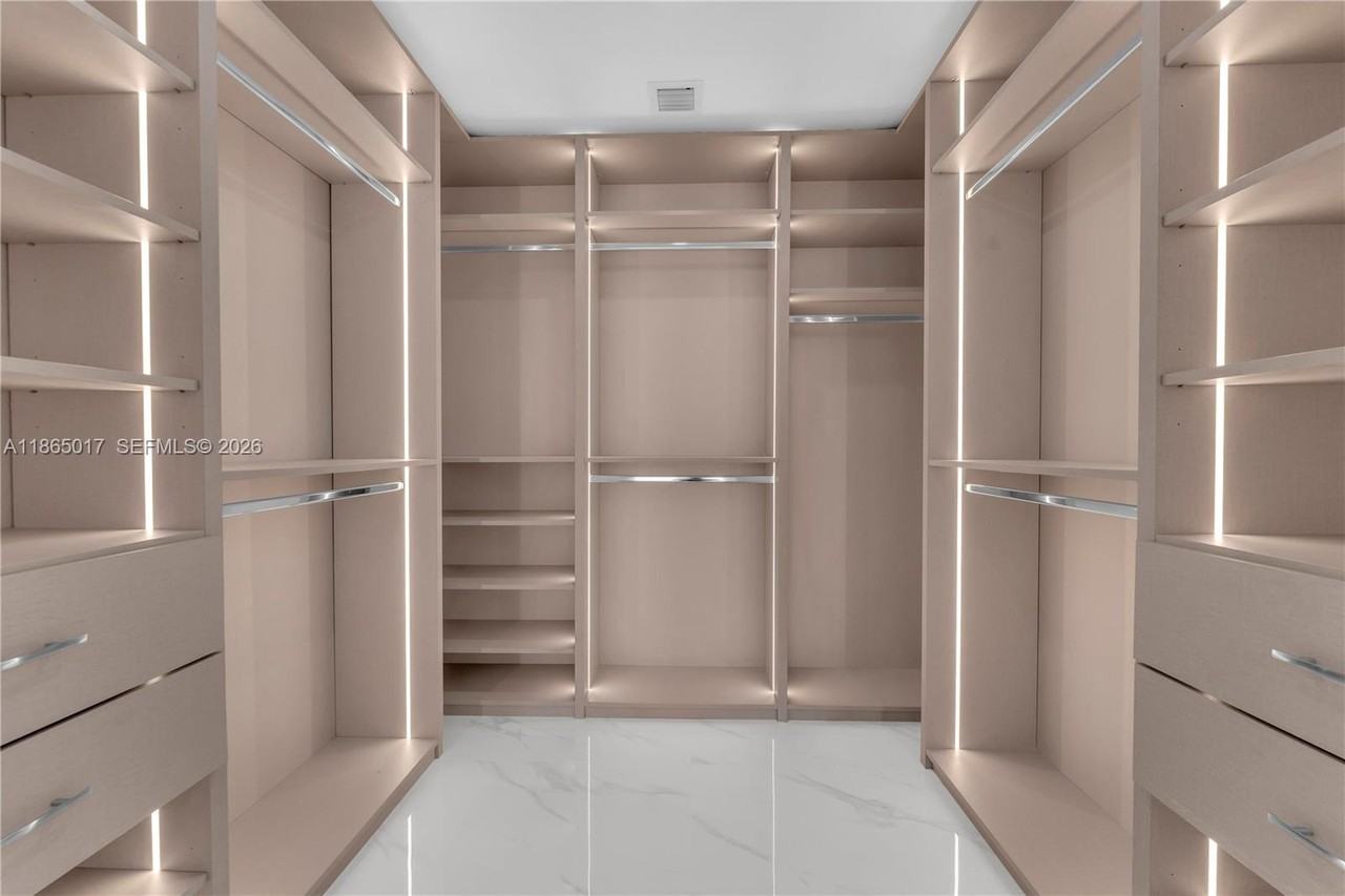 NE 24th St & Biscayne Blvd - Photo 6 of 19