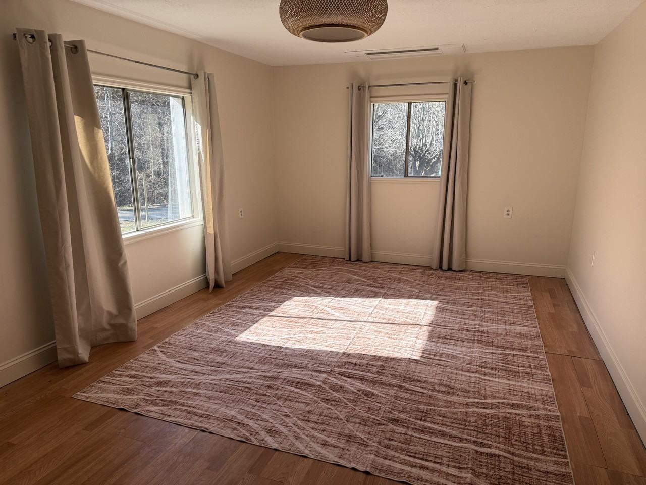 525 Allen Dr #NA - Photo 2 of 8