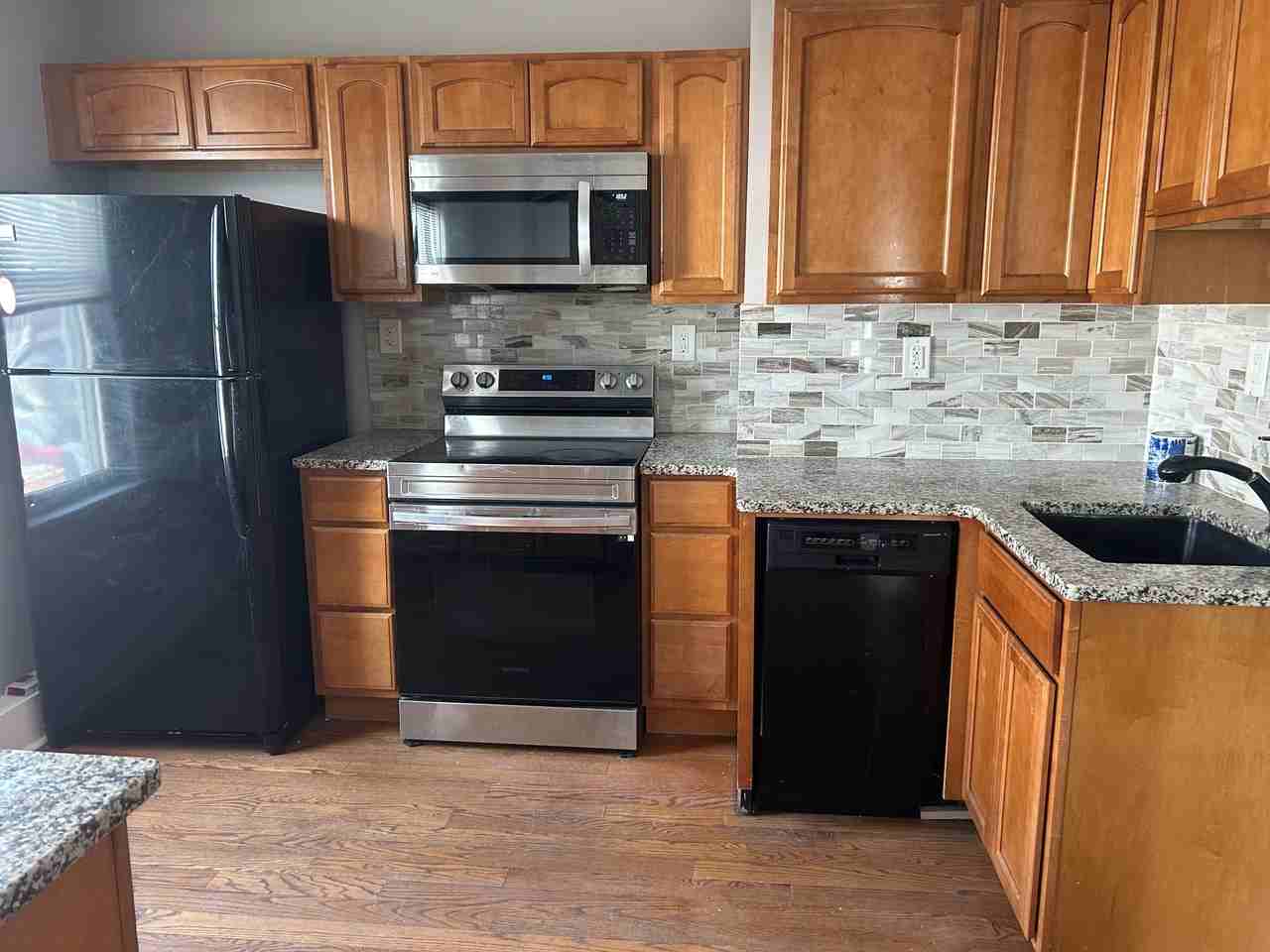 315 E Garrison St #2 - Photo 2 of 6