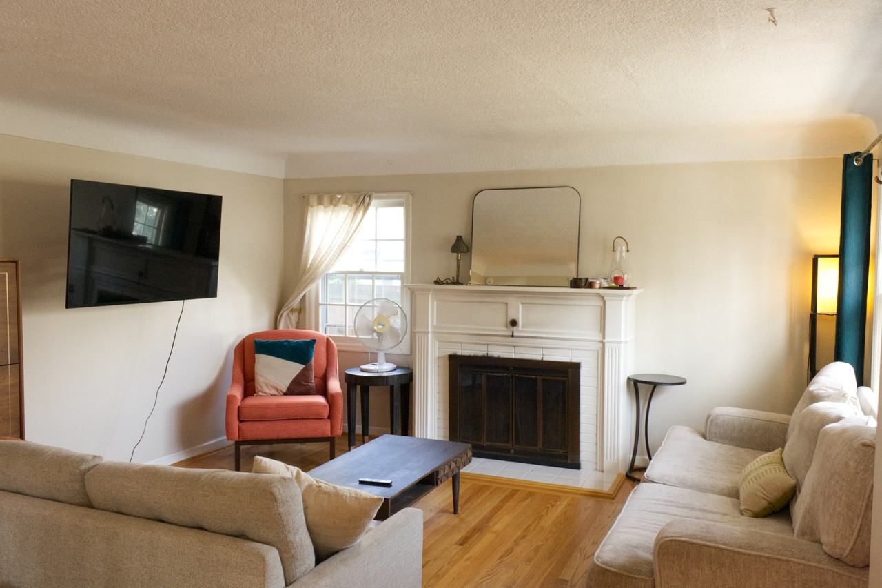 1527 Northeast 64th Avenue - Photo 2 of 21