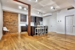 featured image of 1254 Rue De Bleury