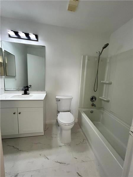 2221 S Sherman Cir #304 - Photo 6 of 8